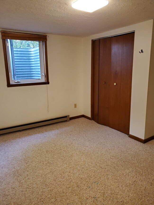 Downstairs Bedroom - 1320 35th Ave S
