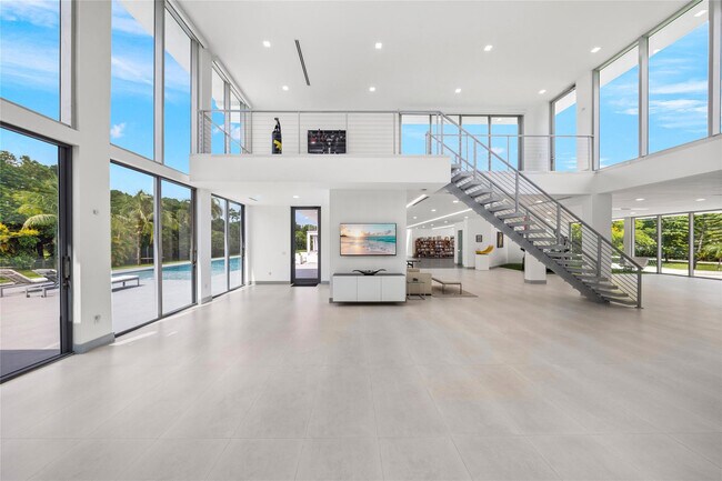 Building Photo - 17250 SW 52nd Ct