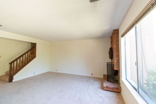 Building Photo - Spacious and Bright Townhome in Amazing Park like Community with Cupertino Schools and Large 2 Ca...