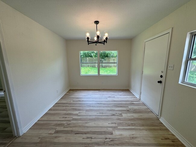 Building Photo - 3-Bedroom House for Rent in Copperas Cove