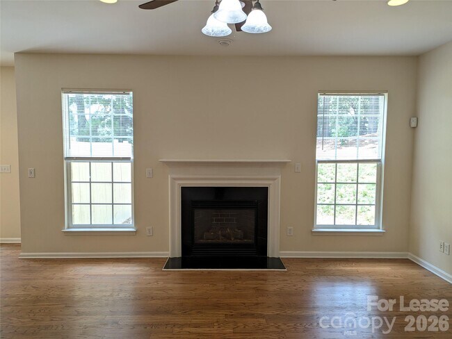 Building Photo - 106 Autry Ave