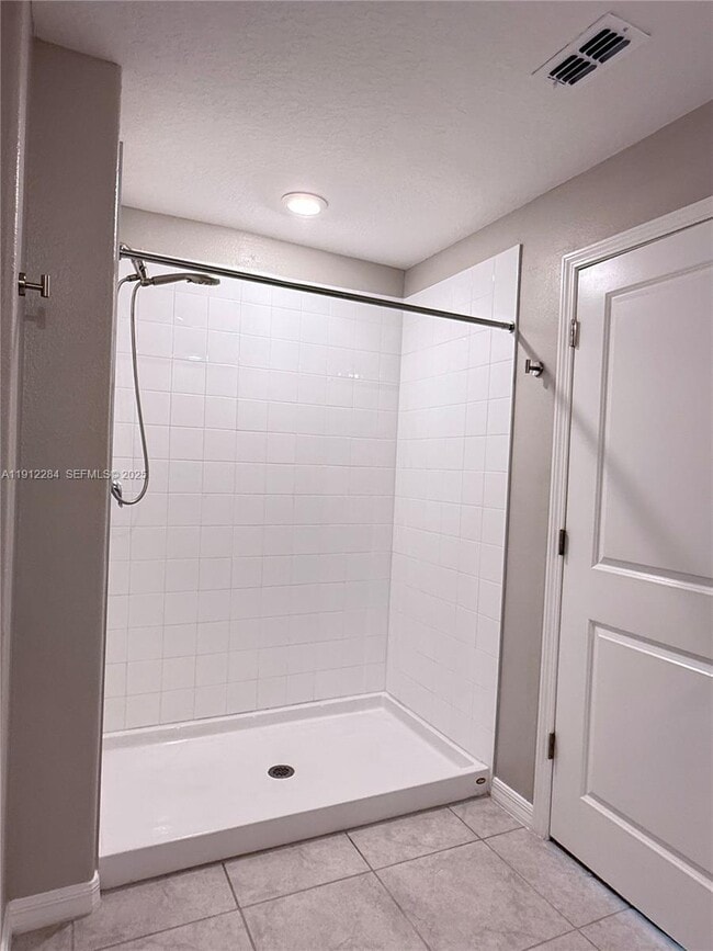 Building Photo - 39889 Harmon Grove Ct