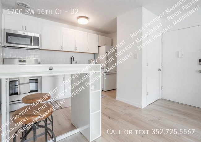 Building Photo - 1700 SW 16th Ct