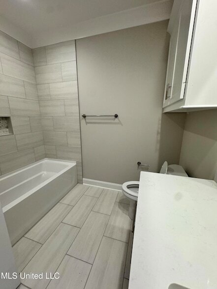 Building Photo - 115 Southern Oak Wy