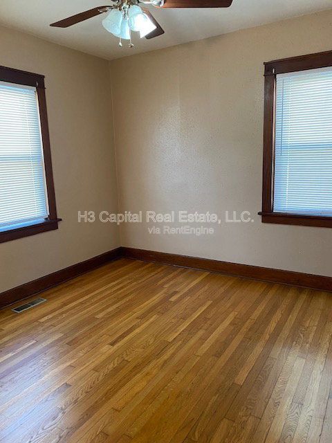 Building Photo - 1215 W Main St