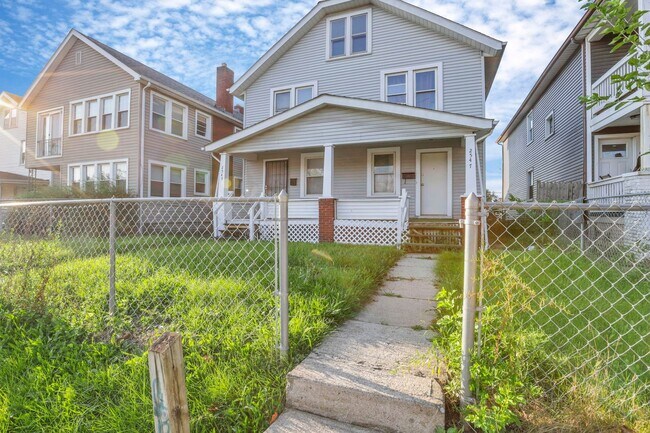 Building Photo - 2545-2547-2547 Sullivant Ave