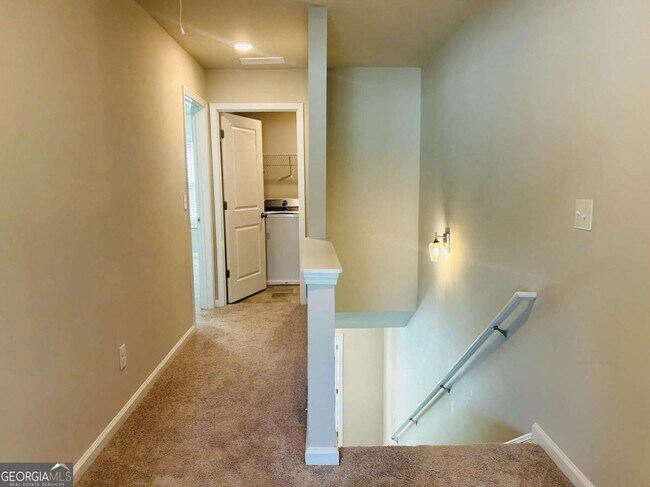 Building Photo - 42 Cobalt Ln