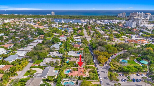 Building Photo - 2317 NE 12th St