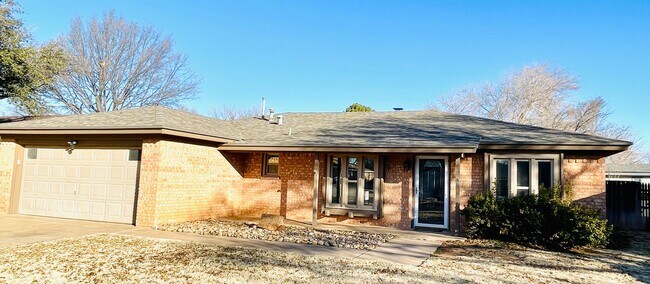 Primary Photo - Beautiful Updated 3/2/2 in The Meadows