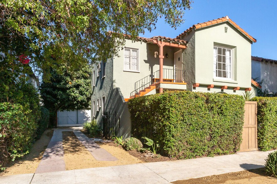 Driveway - 4117 Edenhurst Ave