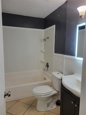 Building Photo - 1411 Clearfield Dr