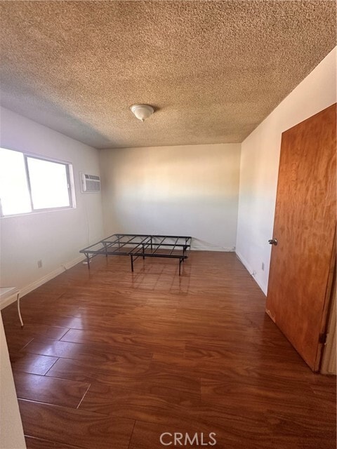 Building Photo - 1413 S Almansor St