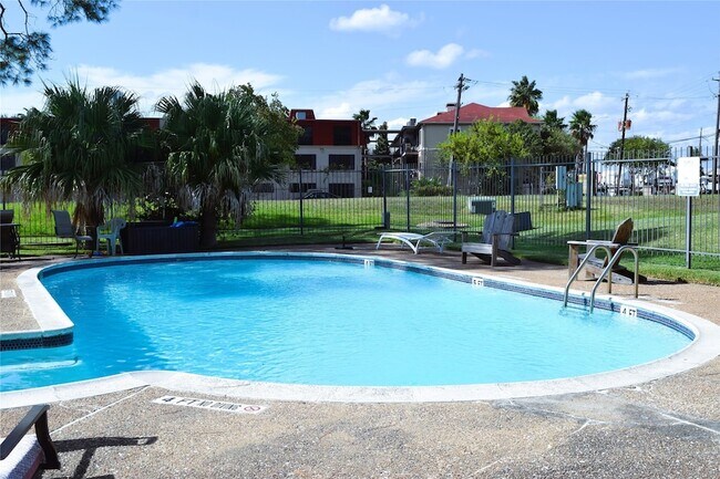 Building Photo - 4011 NASA Road 1