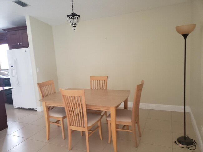 Building Photo - 1448 Waterway Cove Dr