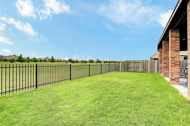 Building Photo - 28522 Buffalo Fork Ln