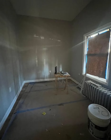 Building Photo - 4465 Park Ave