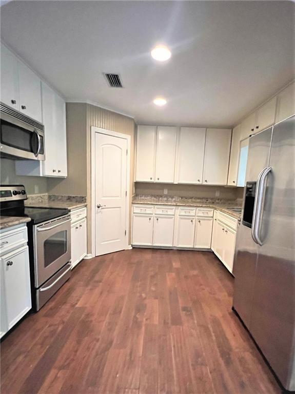 Building Photo - 5011 Finley Dr