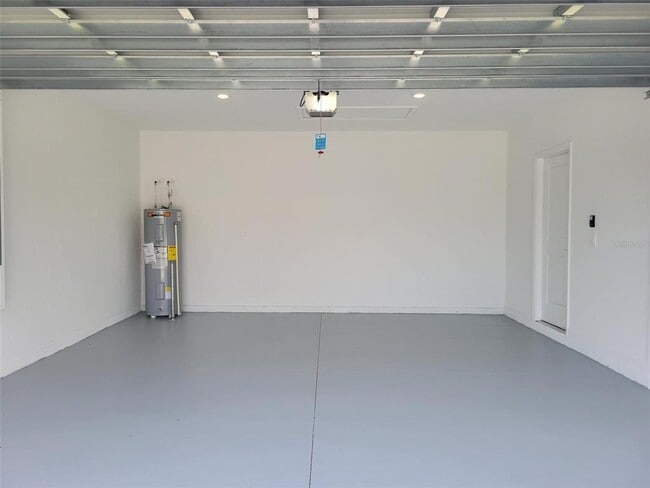 Building Photo - 5635 Vinyasa Rd