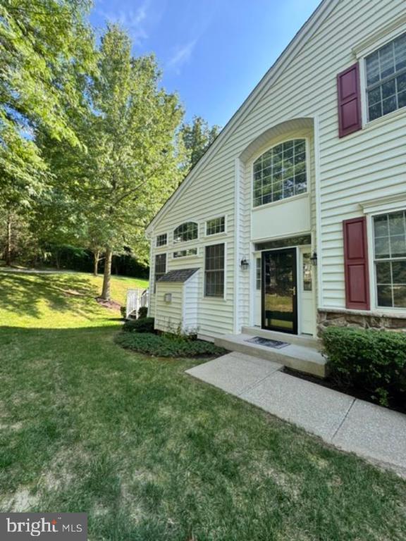 Building Photo - 122 Whiteland Hills Cir