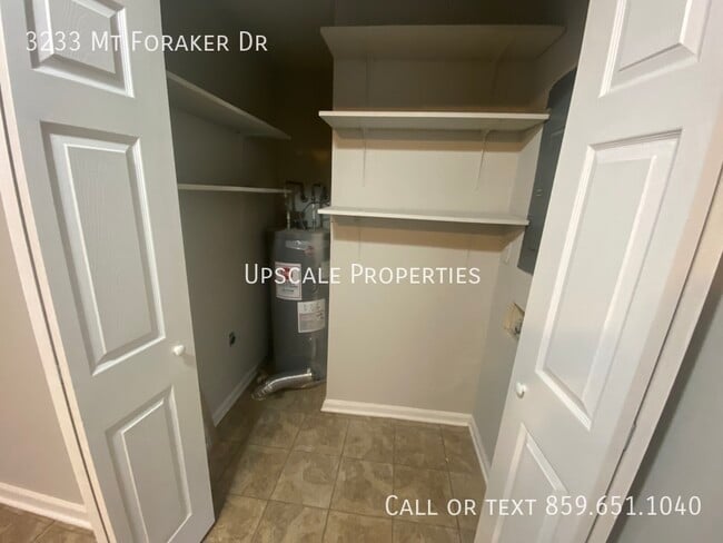 Building Photo - 3233 Mt Foraker Dr