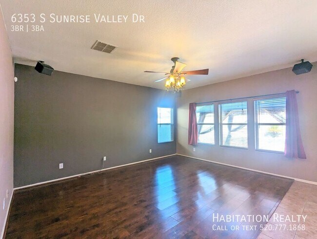 Building Photo - 6353 S Sunrise Valley Dr
