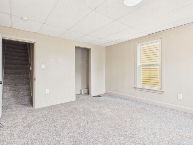 Building Photo - 4 Bedroom Single Family Home in Steelton