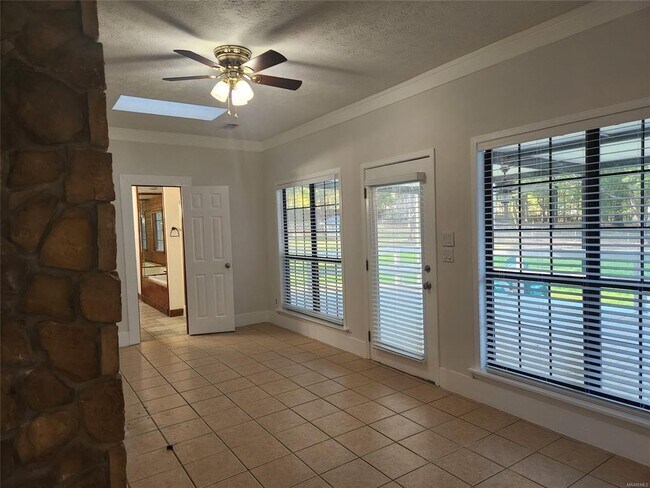 Building Photo - 1174 Old Prattville Rd