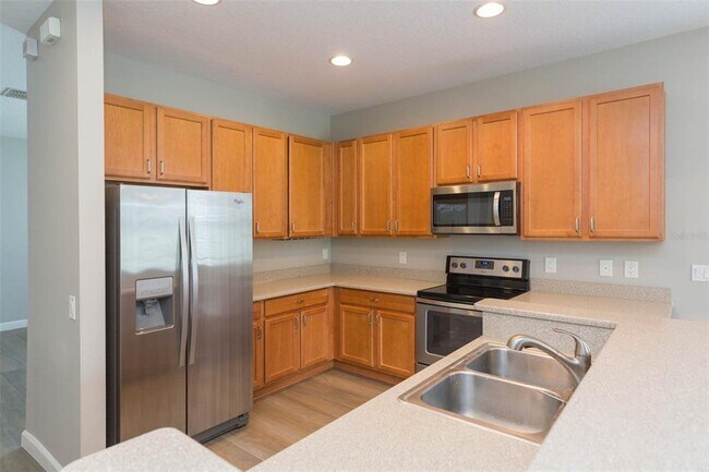 Building Photo - 17843 Cunningham Ct
