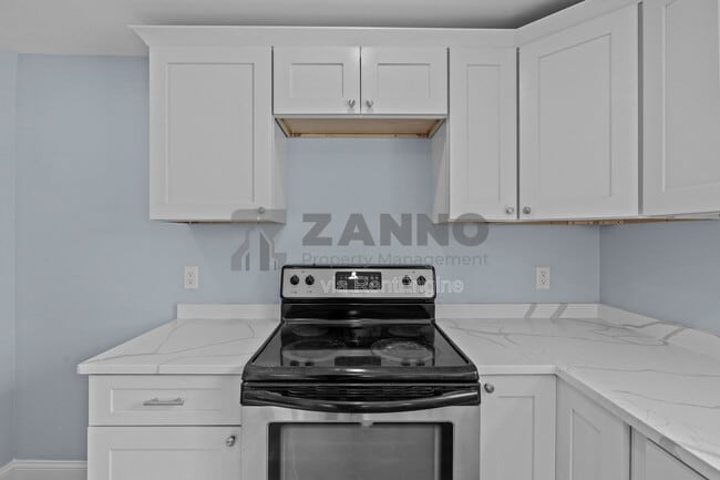 Building Photo - 24 Vernon Ave