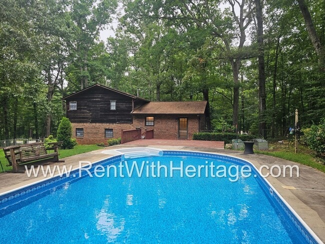 Building Photo - WOW! GORGEOUS HOME / PARTIAL FINISHED BASEMENT / RESORT STYLE POOL/ ALEXANDER HIGH SCHOOL
