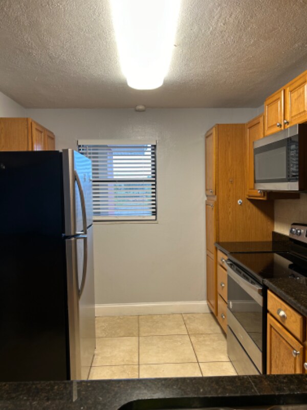 Building Photo - 701 N Indian River Dr