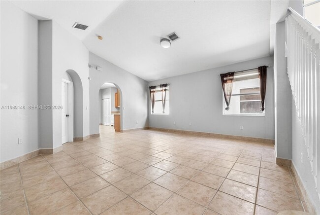 Building Photo - 2302 NE 37th Terrace