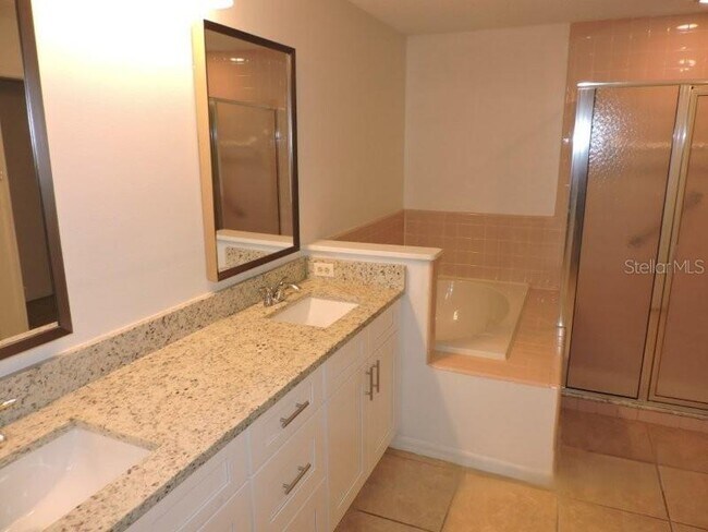 Building Photo - 8238 Sandpoint Blvd