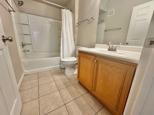 Building Photo - BRIGHT 2-BEDROOM SOUTHWEST LAS VEGAS CONDO