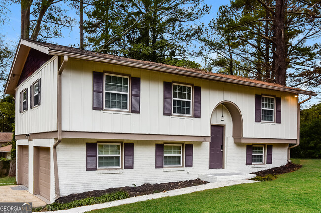 Building Photo - 6501 Monica Dr
