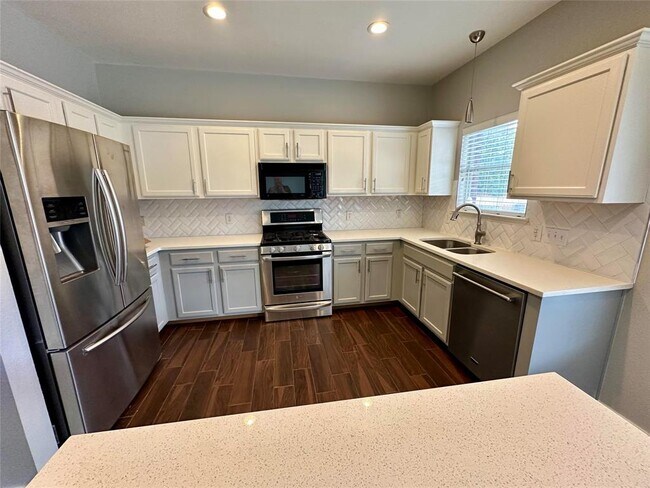 Building Photo - 14601 Ballycastle Trail