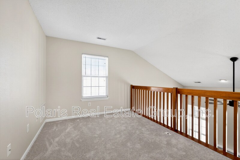 Building Photo - 15280 Follow Dr