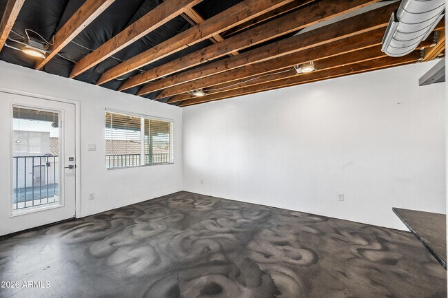 Building Photo - 3601 N 15th Ave