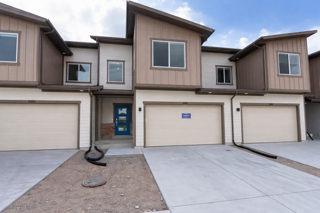Building Photo - 1514 W Bright Eyes Ln