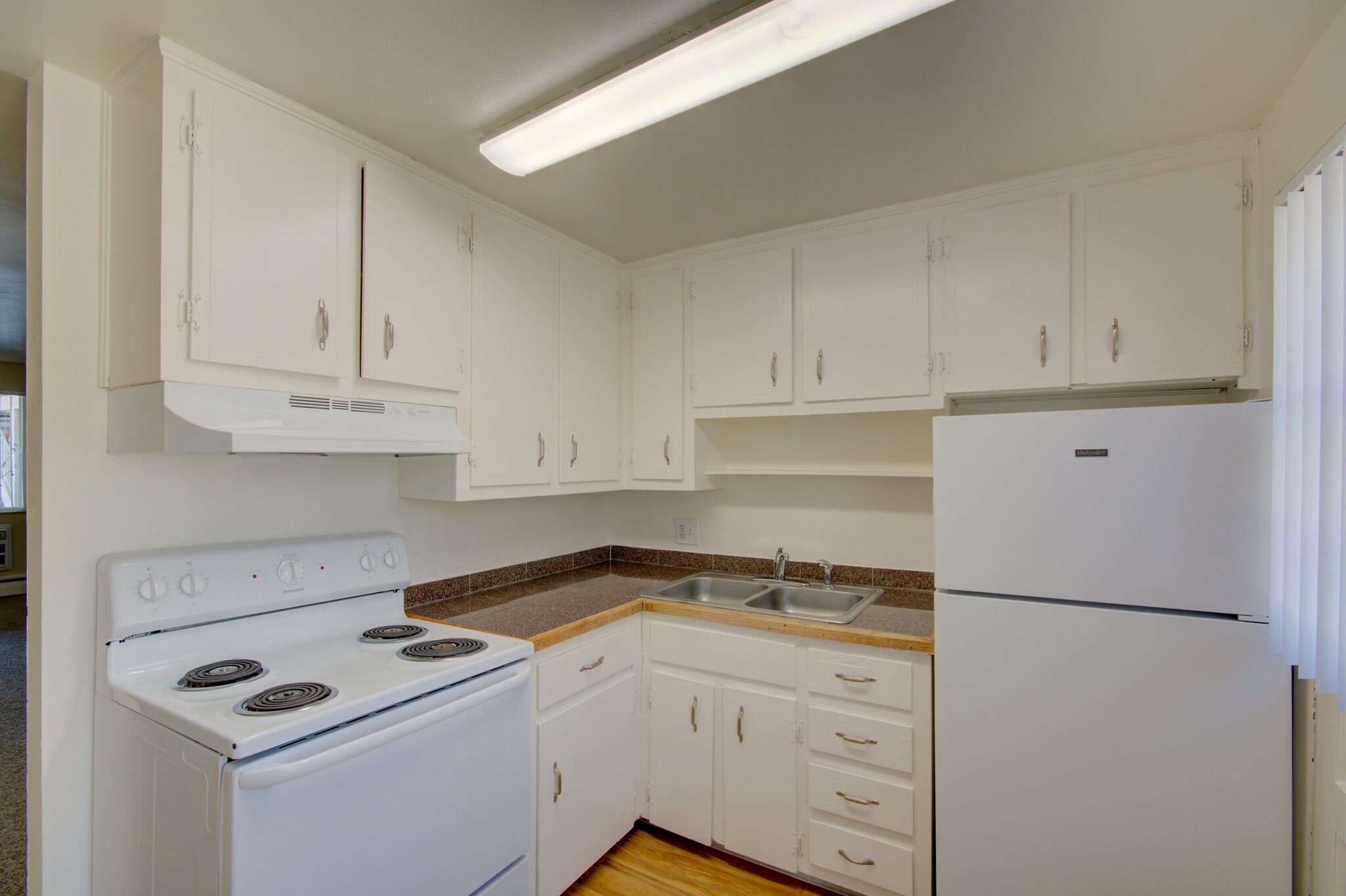 Building Photo - 375 S Depew St