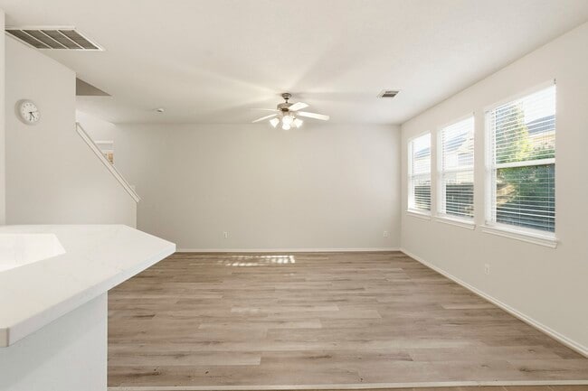 Building Photo - 2918 Tarpey Ave