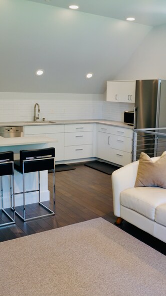 Breakfast nook - 297 Durham Point Rd