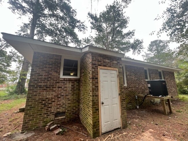 Building Photo - 784 Rose Ct