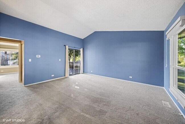 Building Photo - 2108 Navarone Dr