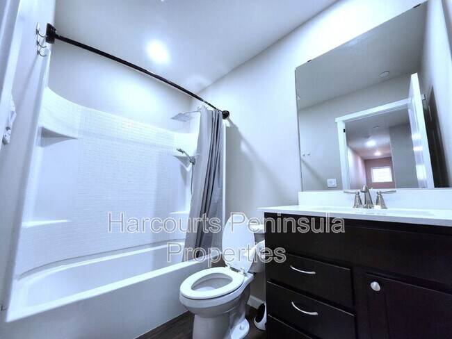 Building Photo - 4785 Driftwood St