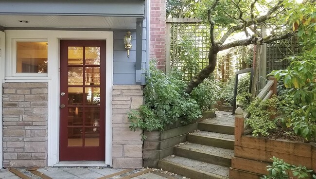 Private front entrance - 7721 17th Ave NE