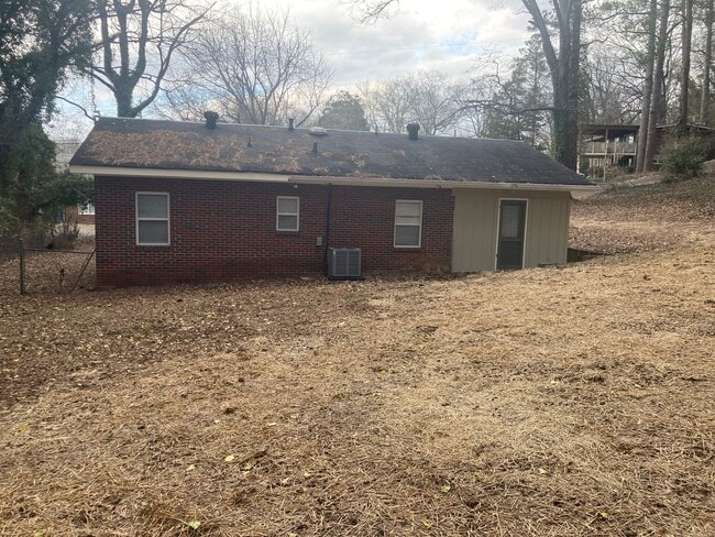 Building Photo - 3/1 Hidden Gem in Old East Rome- $1,195