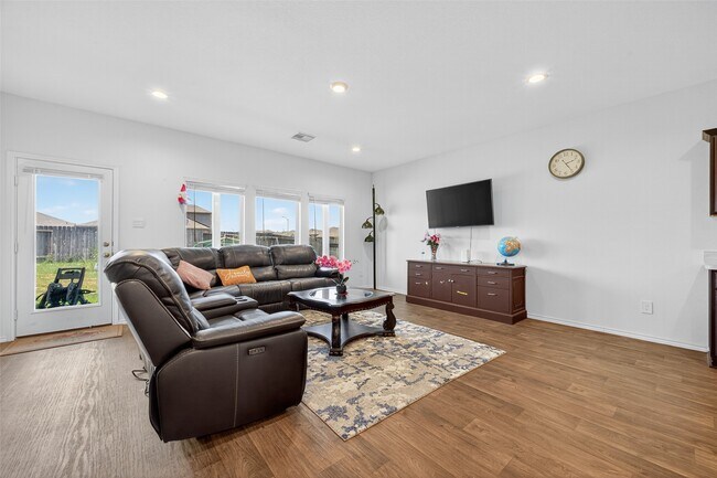Building Photo - 21230 Violet Dusk Dr