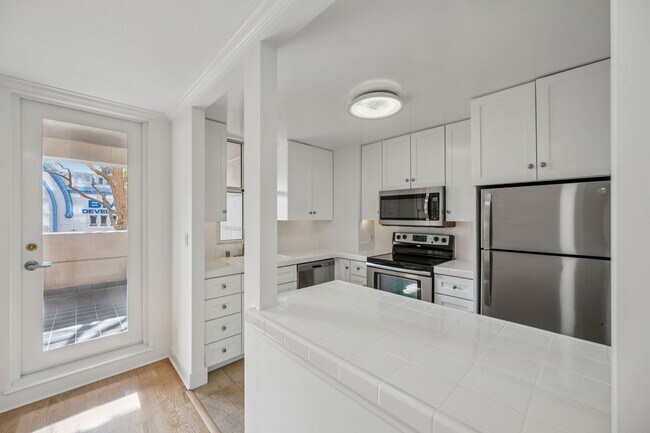 Building Photo - Russian Hill Studio with Expansive Private Balcony, Dedicated Parking + Exceptional Storage