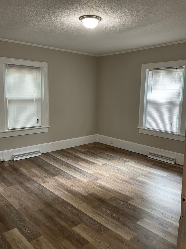 Building Photo - Newly Renovated 3 Bedroom home in Gastonia!